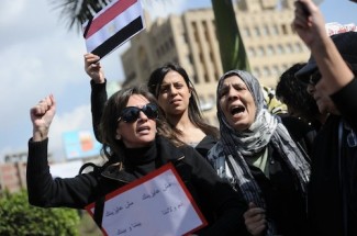 egyptian-women-protester