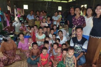 Myanmar people in need - OCHA Gemma Connell