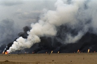 Kuwait 1991 -  Al Maqwa oil fields - UN